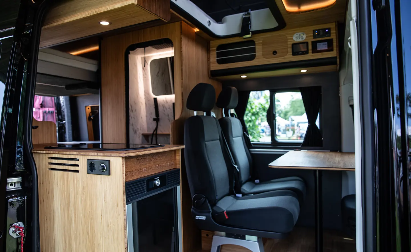 Location van Volkswagen Crafter