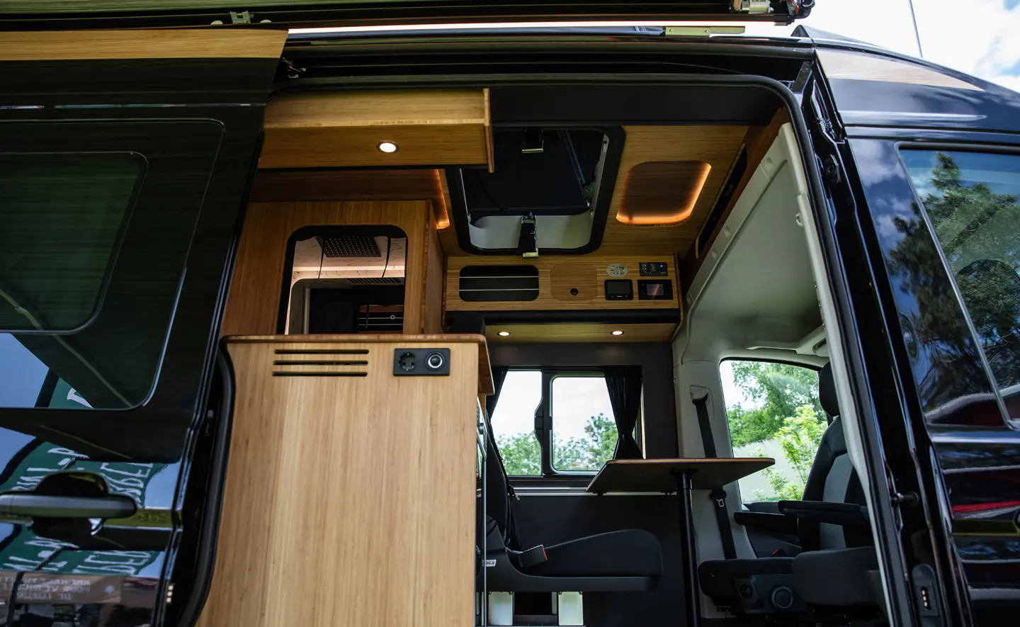 Location van Volkswagen Crafter